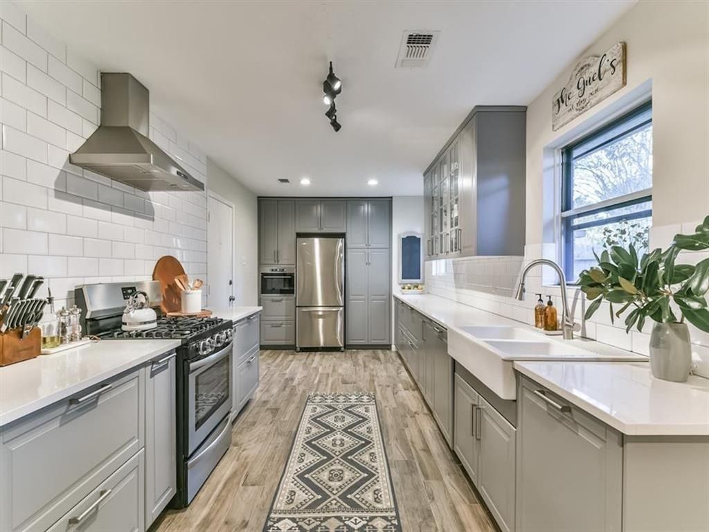 401 Reta Drive, Deer Park, TX 77536