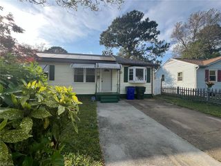 4556 Dora CIR, Norfolk, VA 23513