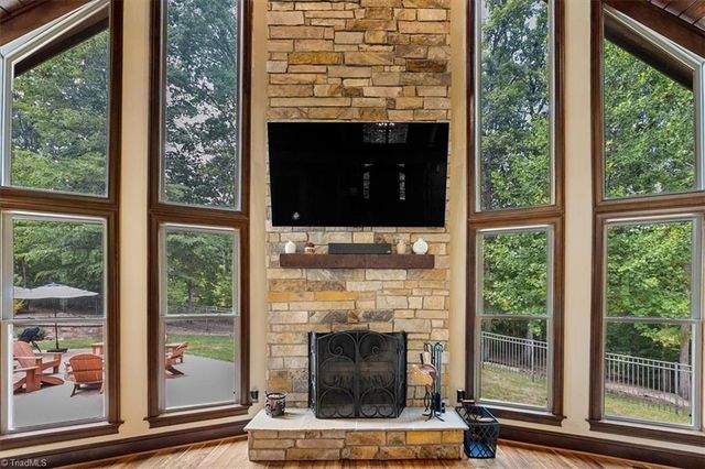 7371 Hidden View Drive, Oak Ridge, NC 27310