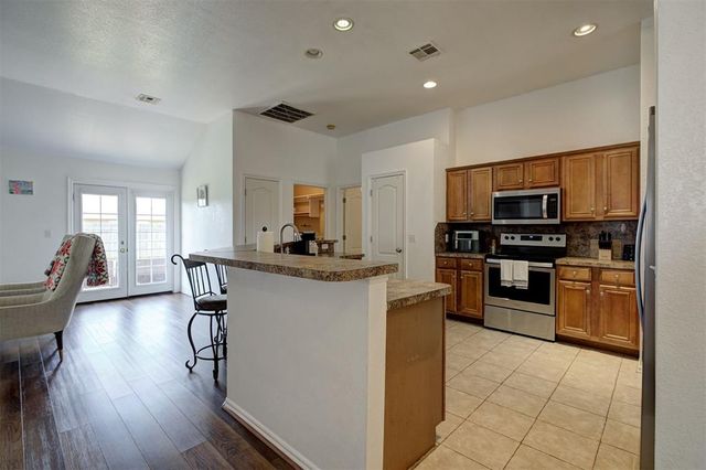 612 Cavecreek Street, Norman, OK 73071