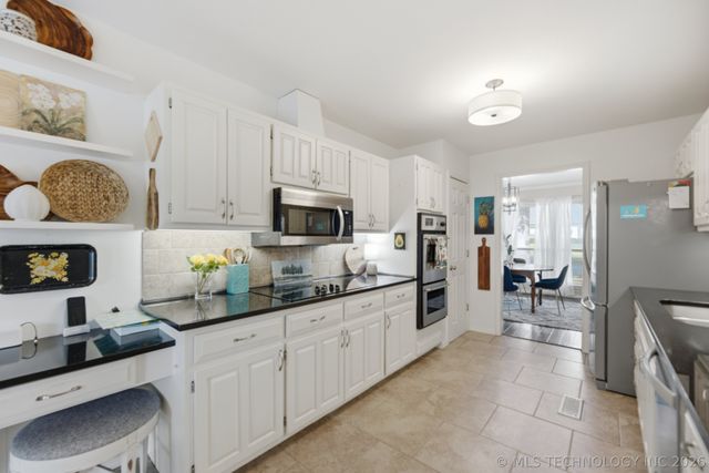 8105 S 74th East Avenue, Tulsa, OK 74133