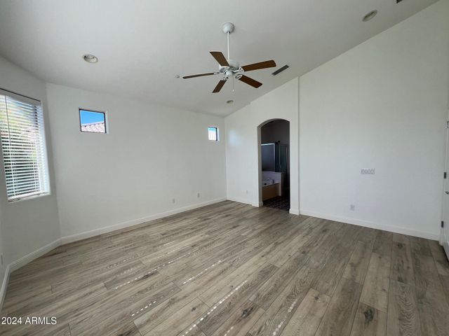 11985 W ASHBY Drive W, Peoria, AZ 85383