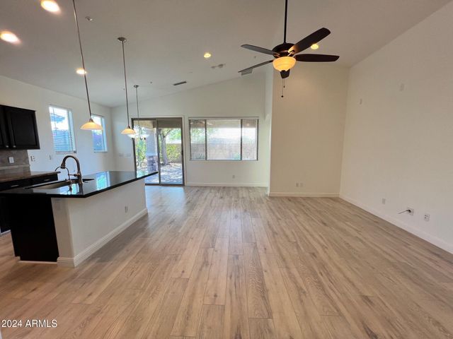 11985 W ASHBY Drive W, Peoria, AZ 85383