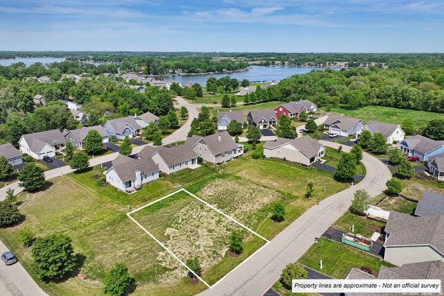 40445 N South Newport Drive, Antioch, IL 60002