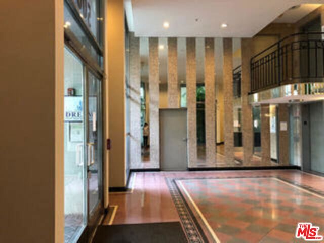 500 S Berendo Street 210, Los Angeles, CA 90020