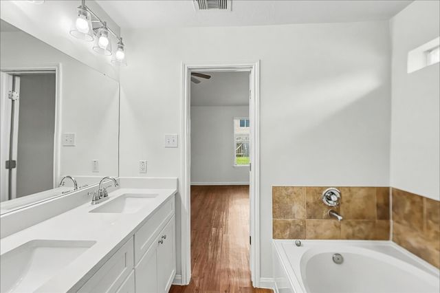 3934 Hawthorne Glen Court, Fresno, TX 77545