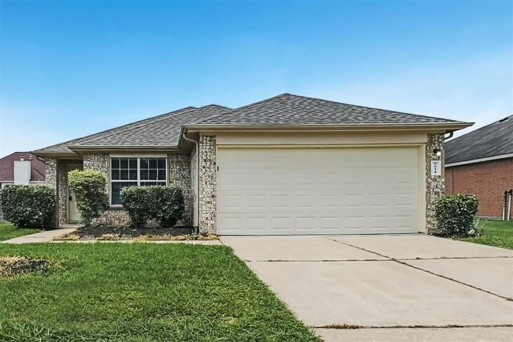 3934 Hawthorne Glen Court, Fresno, TX 77545