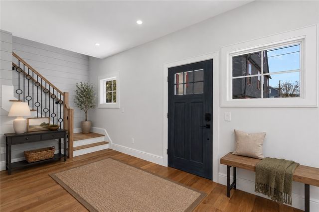 6 Sharon Court, Newport, RI 02840