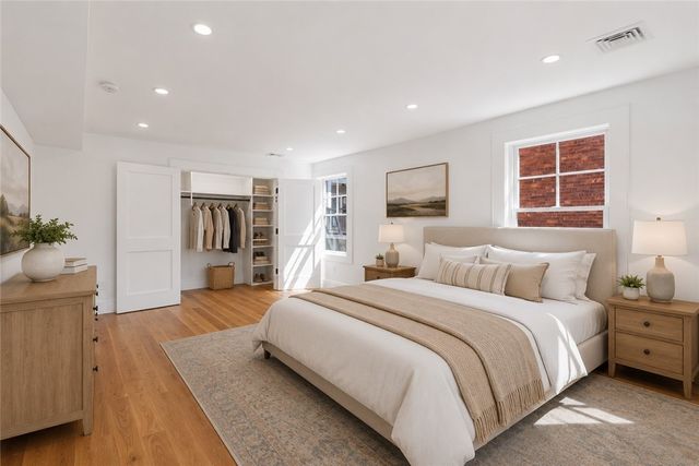 6 Sharon Court, Newport, RI 02840