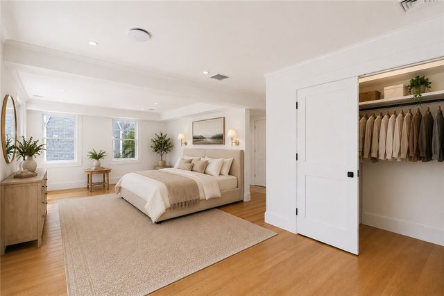 6 Sharon Court, Newport, RI 02840