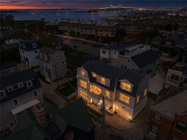 6 Sharon Court, Newport, RI 02840
