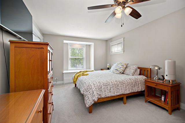 1002 Warner Avenue, Lemont, IL 60439
