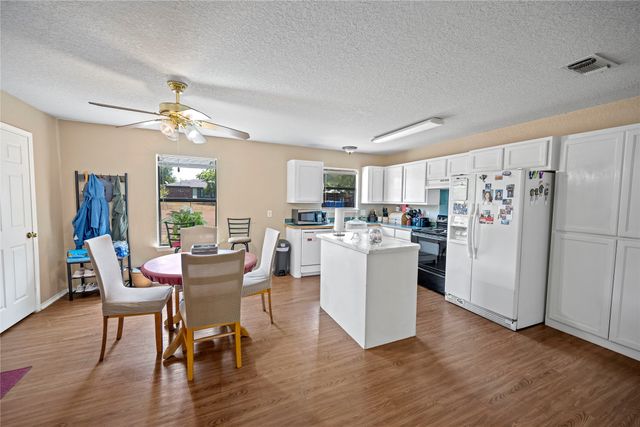 222 Oak Court, Rhome, TX 76078