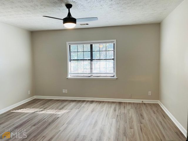 802 Bedford Bay Trail, Lawrenceville, GA 30046