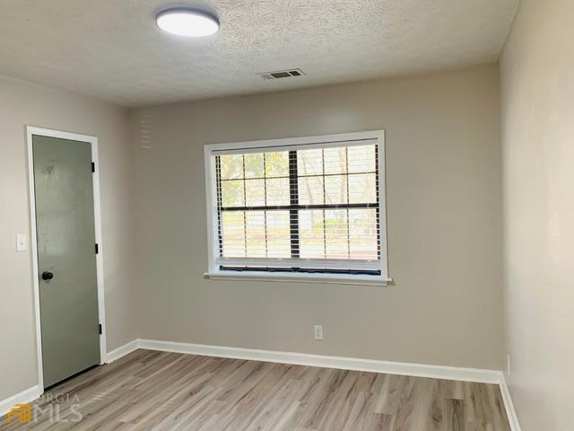 802 Bedford Bay Trail, Lawrenceville, GA 30046