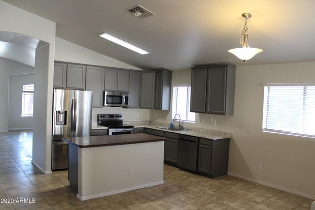 43410 W WILD HORSE Trail, Maricopa, AZ 85138