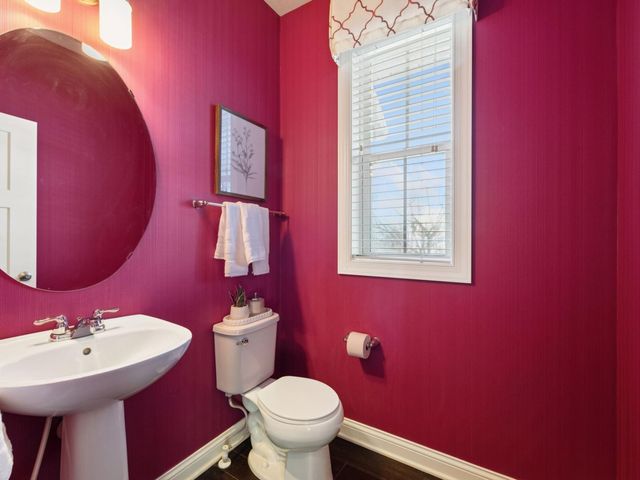 9785 Emerson Court, Eden Prairie, MN 55347