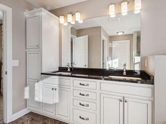 9785 Emerson Court, Eden Prairie, MN 55347