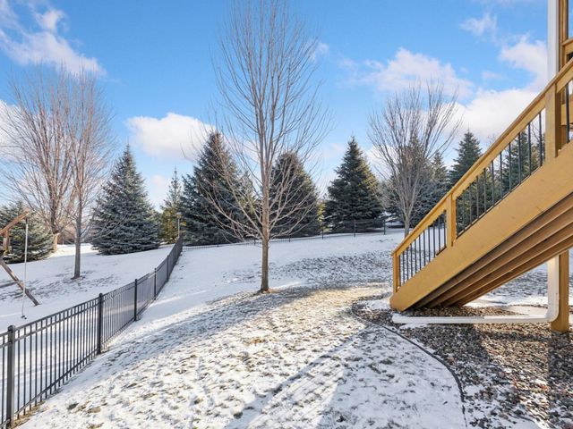 9785 Emerson Court, Eden Prairie, MN 55347