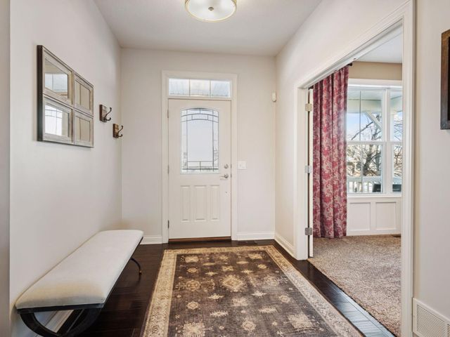 9785 Emerson Court, Eden Prairie, MN 55347