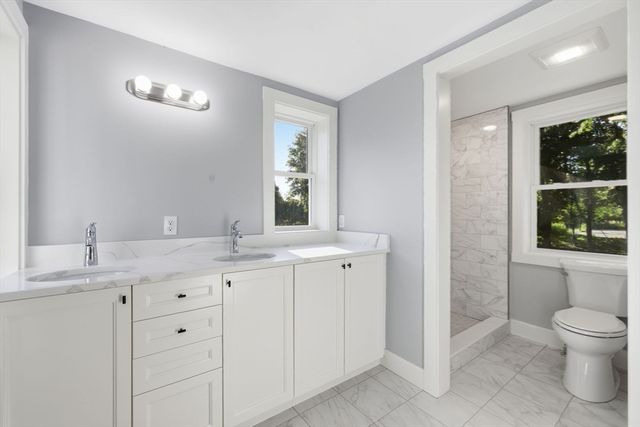 164 Main St A, Westford, MA 01886