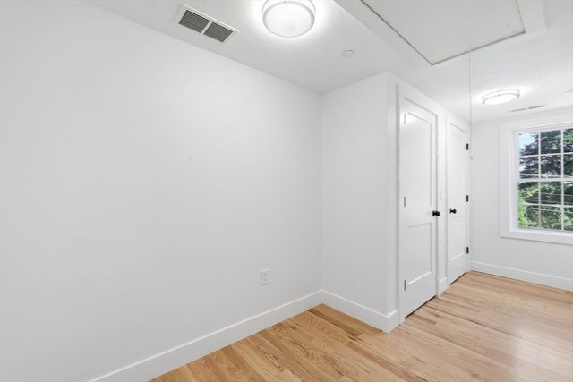 164 Main St A, Westford, MA 01886