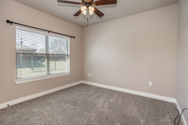 2008 Stanford Drive, Gainesville, TX 76240