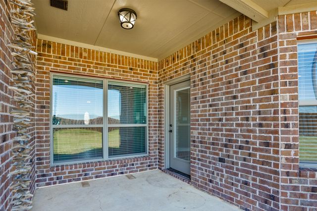 2008 Stanford Drive, Gainesville, TX 76240