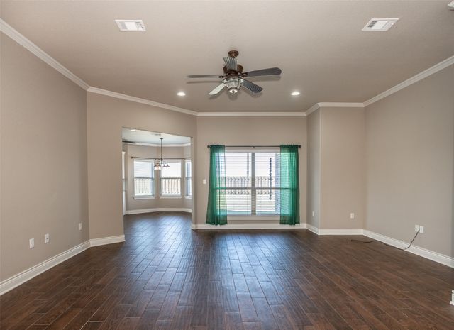 2008 Stanford Drive, Gainesville, TX 76240