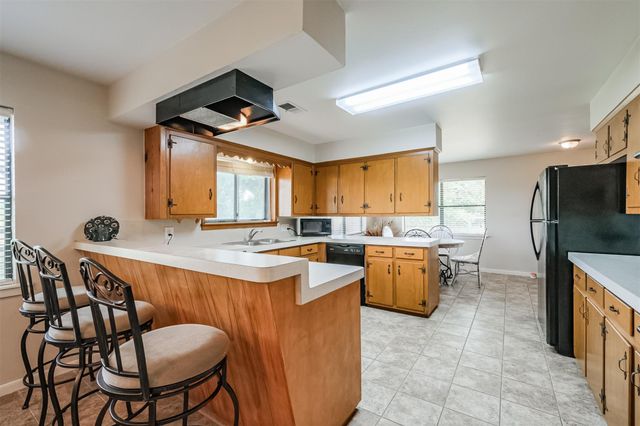 18211 Mueschke Road, Cypress, TX 77433