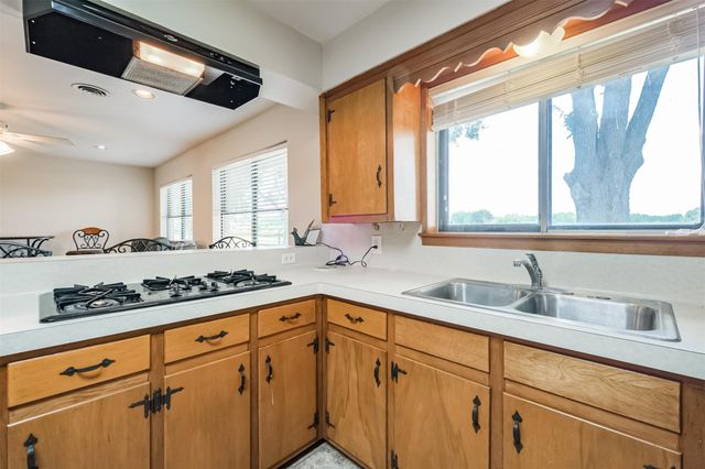 18211 Mueschke Road, Cypress, TX 77433