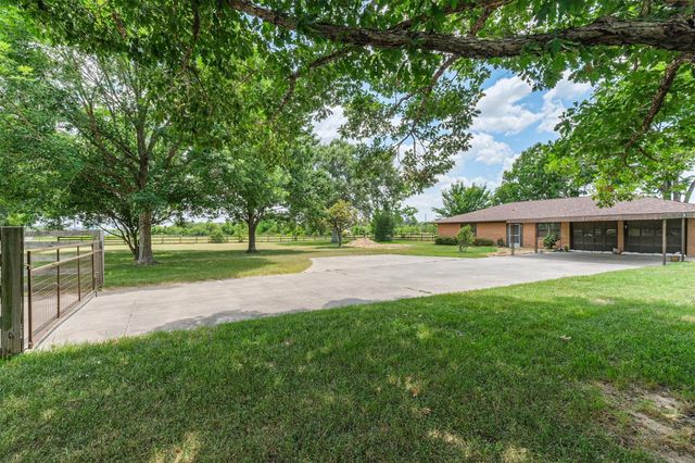 18211 Mueschke Road, Cypress, TX 77433