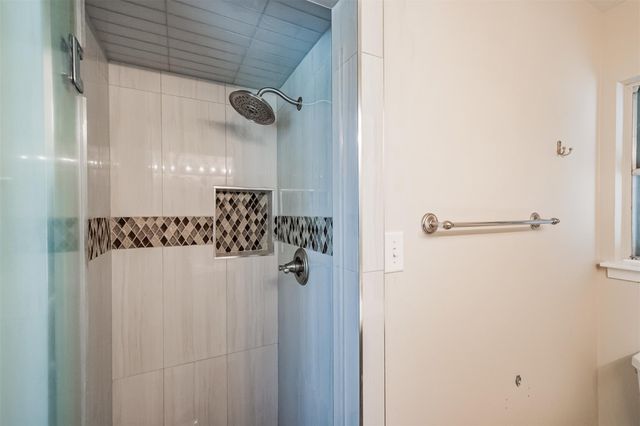 18211 Mueschke Road, Cypress, TX 77433