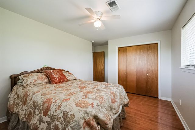 18211 Mueschke Road, Cypress, TX 77433