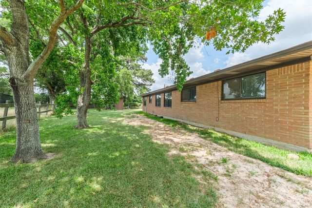 18211 Mueschke Road, Cypress, TX 77433