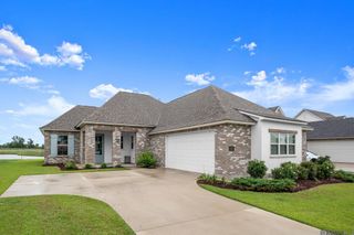 5207 White River Rd, Darrow, LA 70725