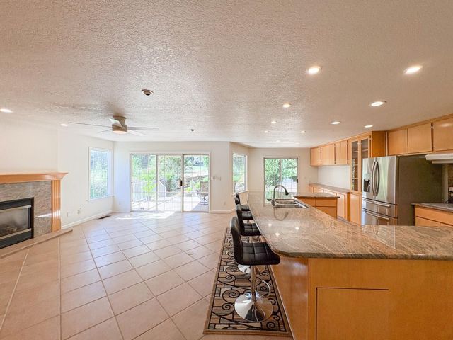 3120 Navion Ct, Cameron Park, CA 95682