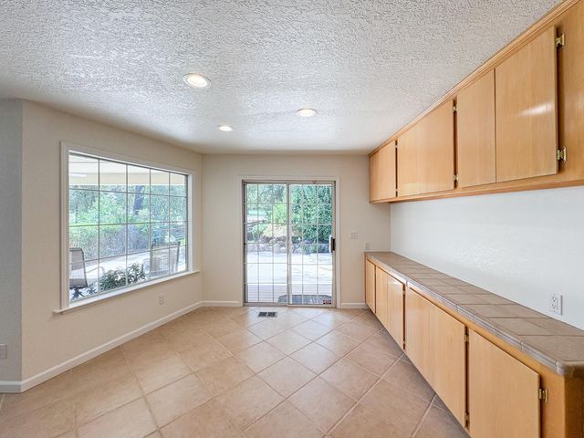 3120 Navion Ct, Cameron Park, CA 95682