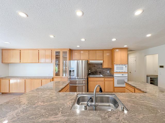 3120 Navion Ct, Cameron Park, CA 95682