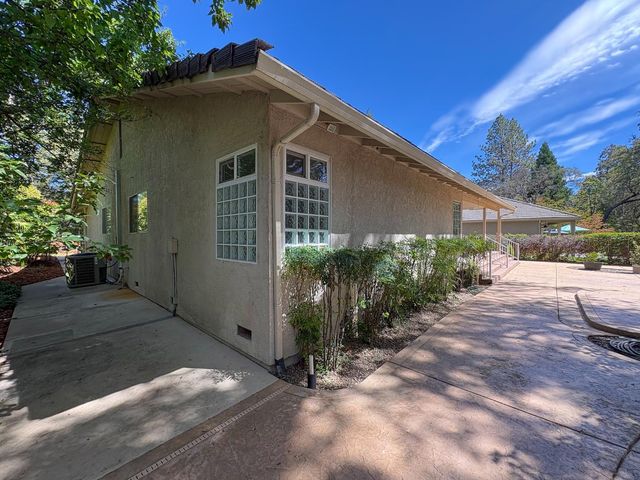 3120 Navion Ct, Cameron Park, CA 95682