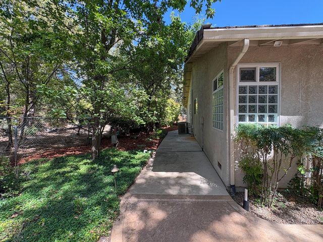 3120 Navion Ct, Cameron Park, CA 95682