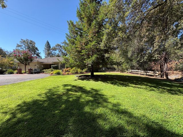 3120 Navion Ct, Cameron Park, CA 95682
