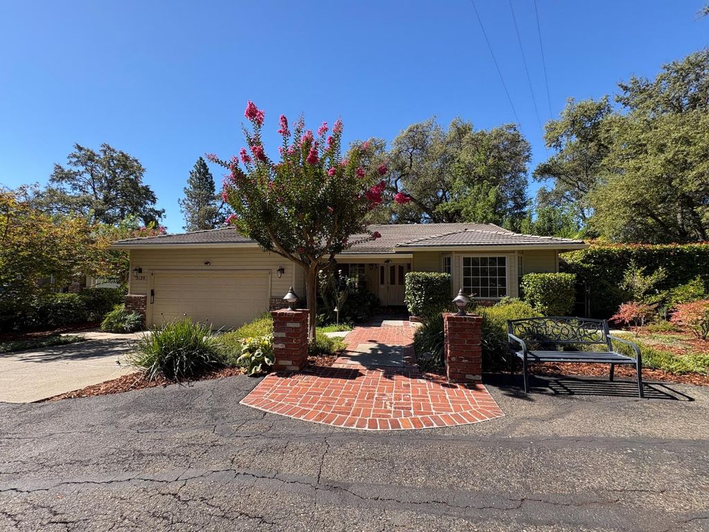 3120 Navion Ct, Cameron Park, CA 95682