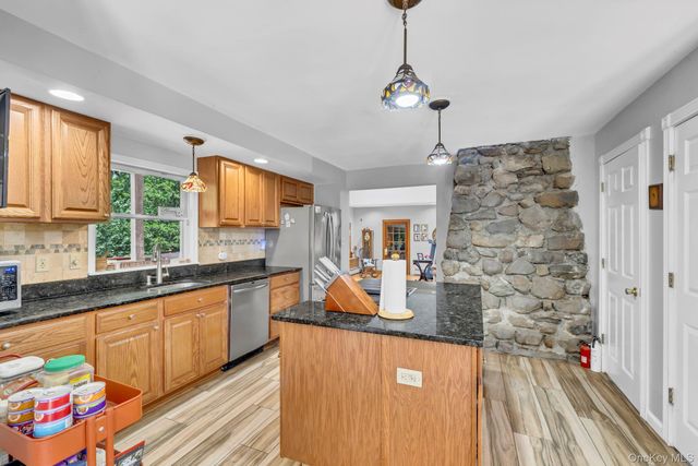 65 Oxford Springs Road, Chester, NY 10918