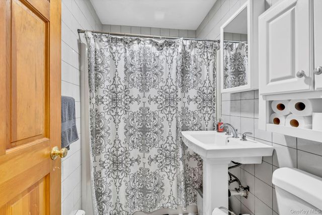 65 Oxford Springs Road, Chester, NY 10918