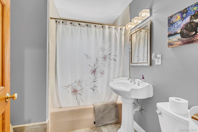 65 Oxford Springs Road, Chester, NY 10918