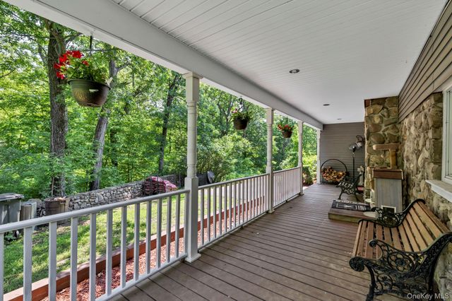 65 Oxford Springs Road, Chester, NY 10918