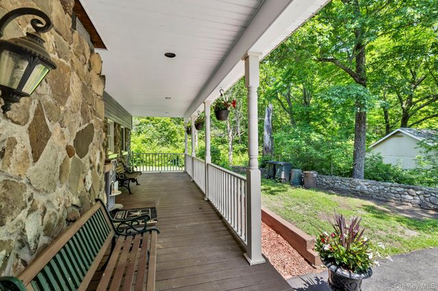 65 Oxford Springs Road, Chester, NY 10918