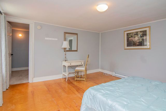 514 N Kalamazoo Street, Paw Paw, MI 49079