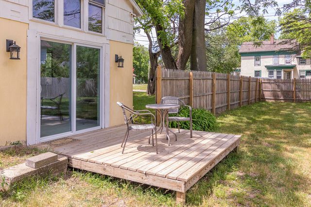 514 N Kalamazoo Street, Paw Paw, MI 49079